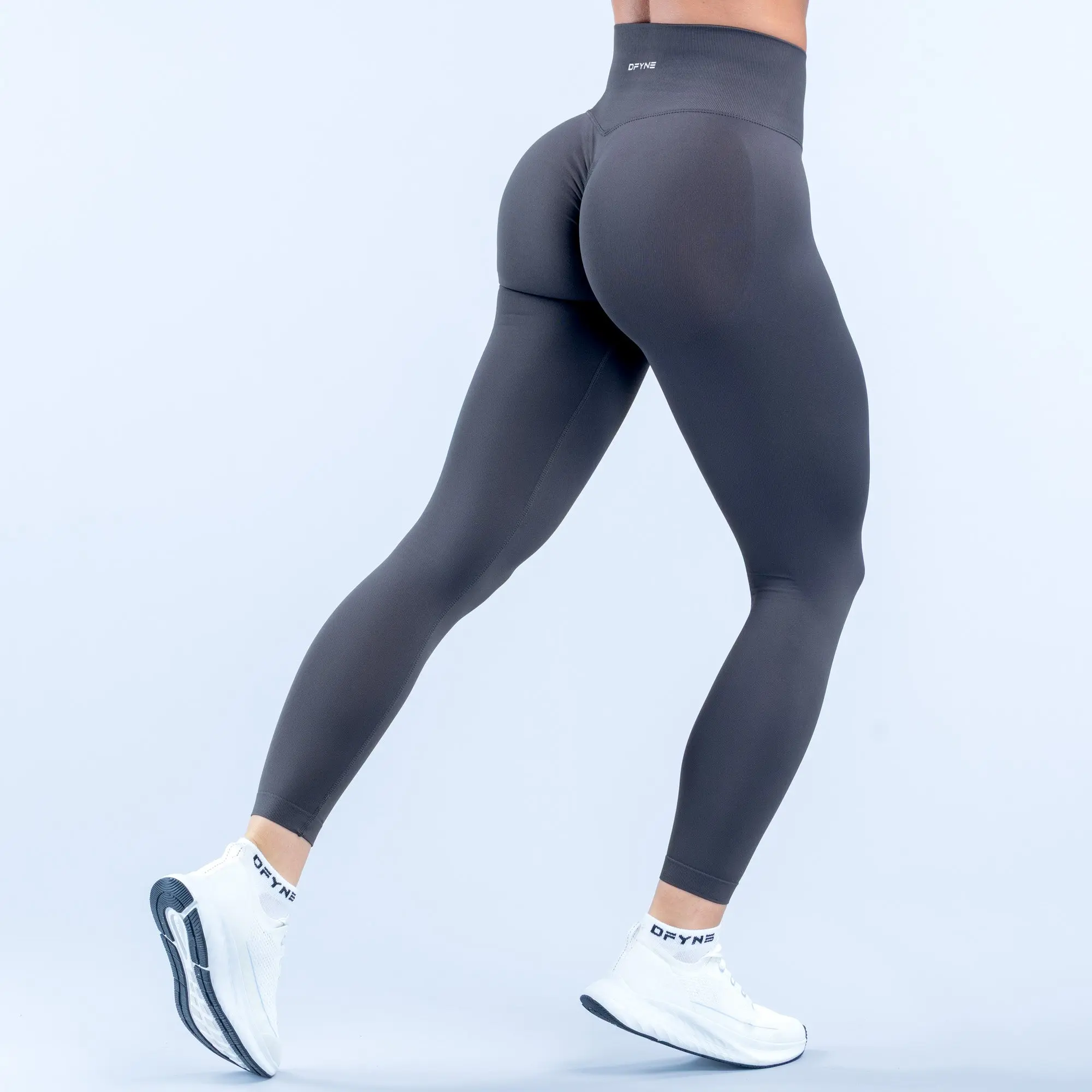 Alternative view of Dynamic Leggings