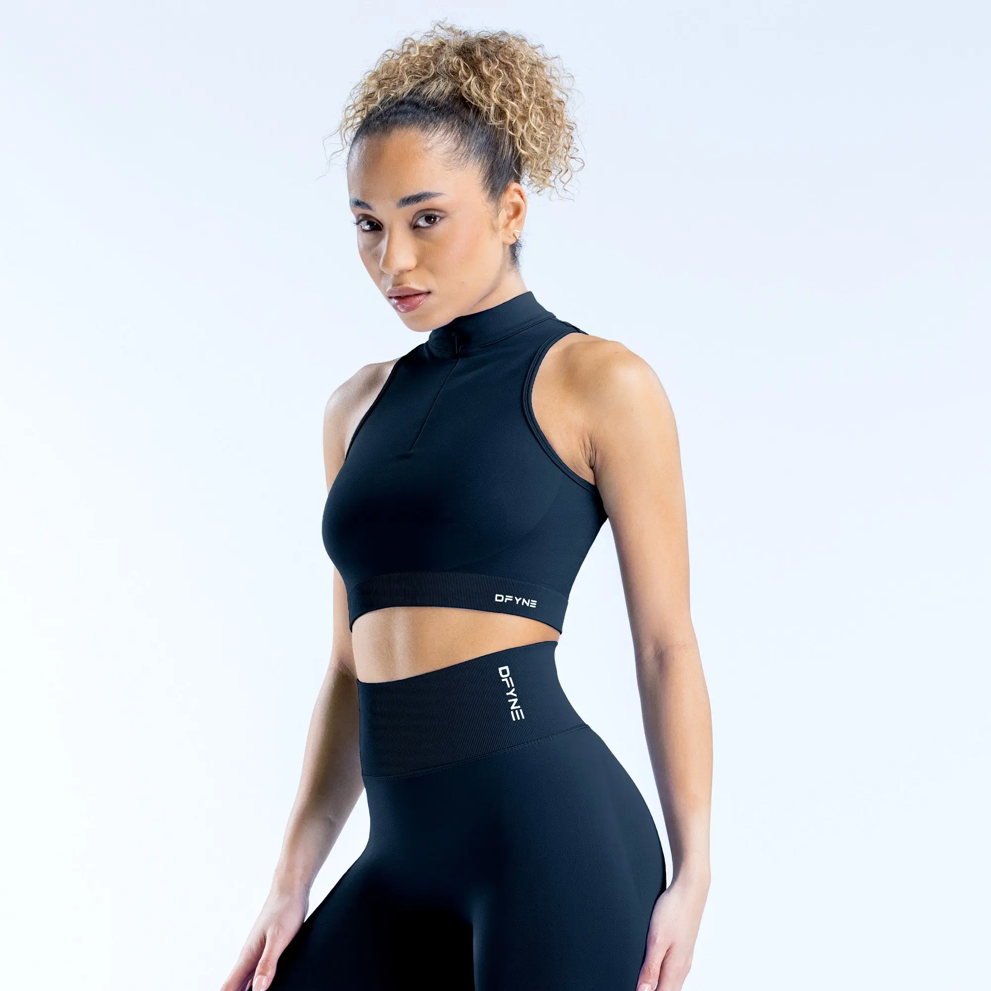 Dynamic Quarter Zip Tank