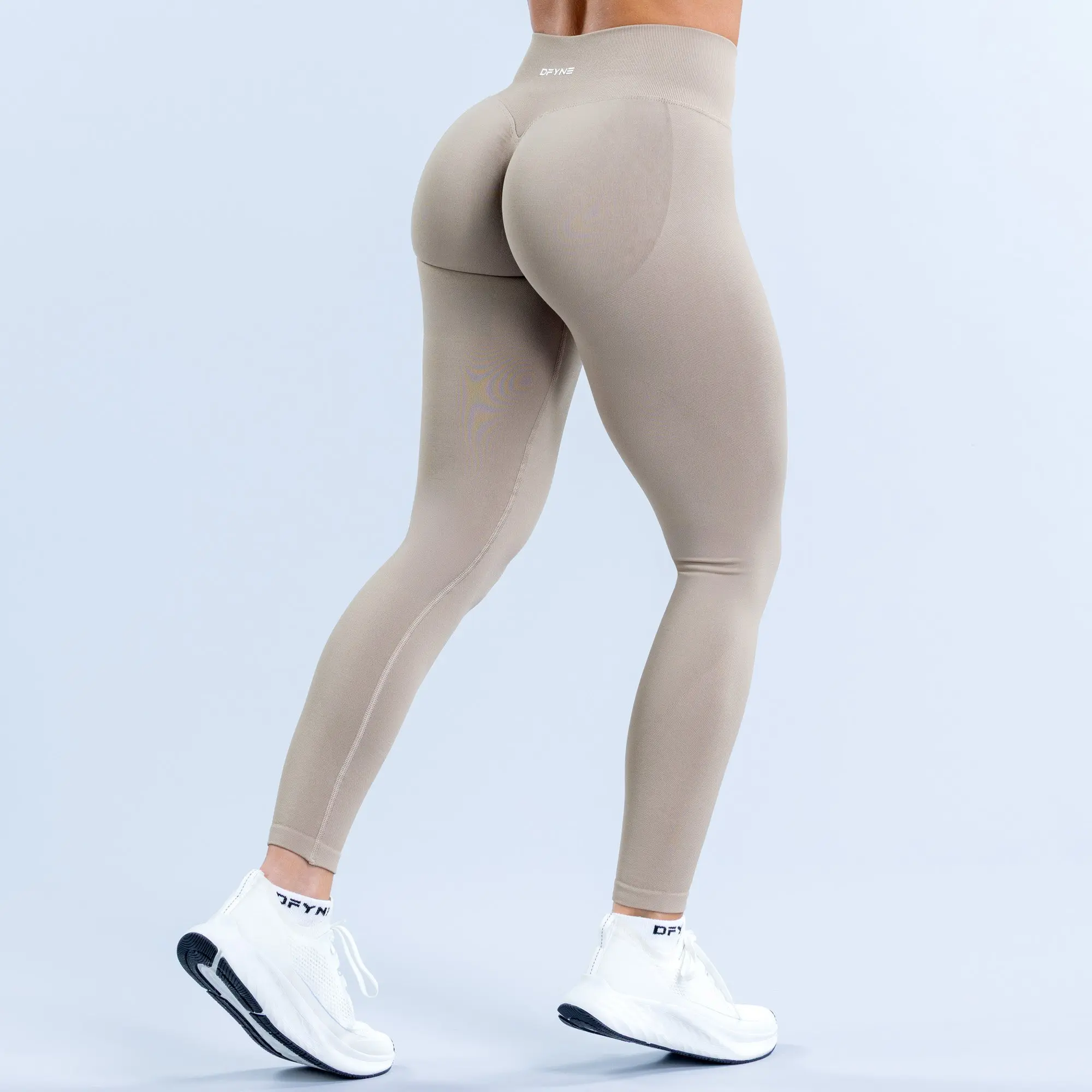 Alternative view of Hannah Pearson Leggings